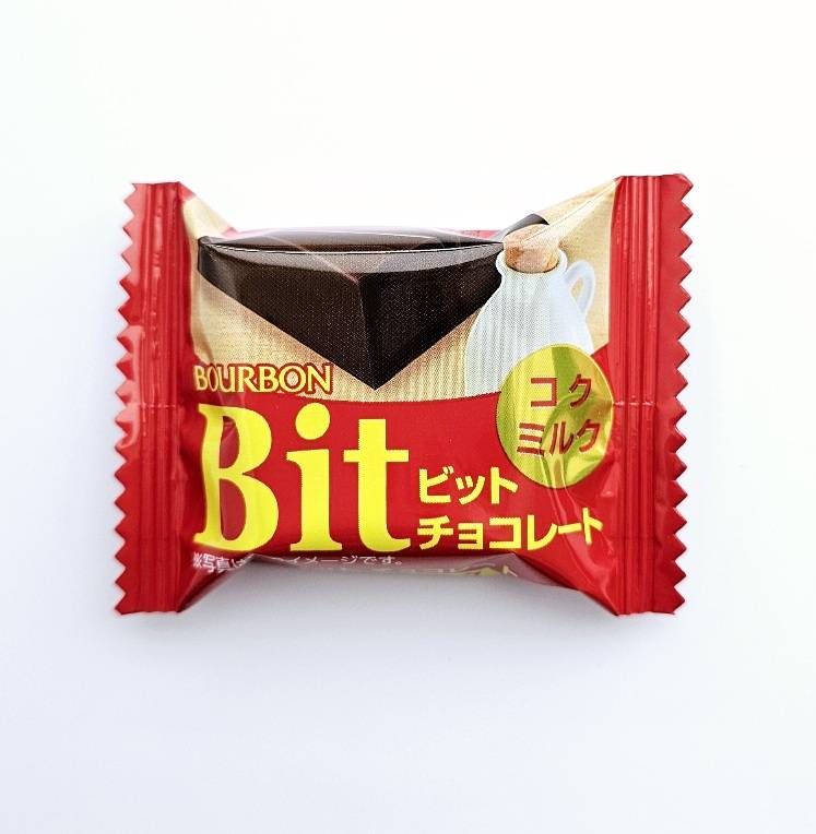 Bourbon Bit Milk Chocolate 15g - japansnacks.co.uk