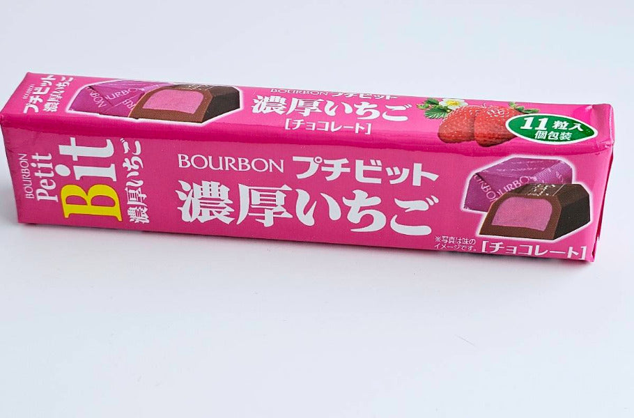 Bourbon Petit Bit Rich Strawberry Milk