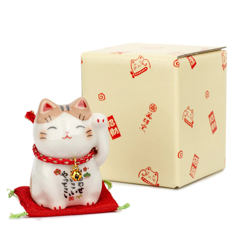 Ginger Tom Japanese Lucky Cat and Red Cushion - japansnacks.co.uk