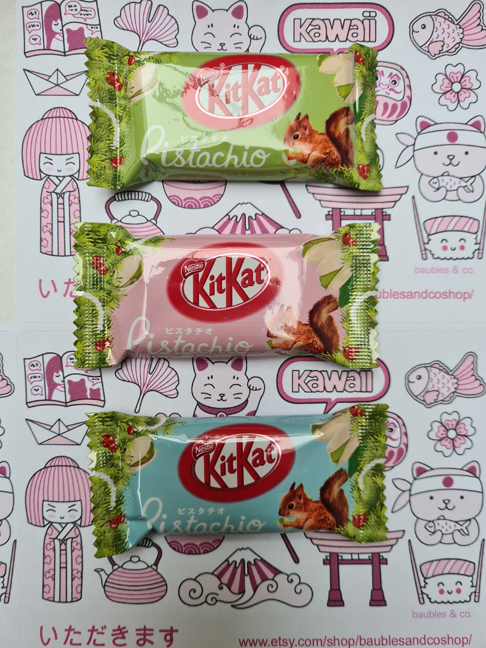 Japanese MINI KitKat pistachio